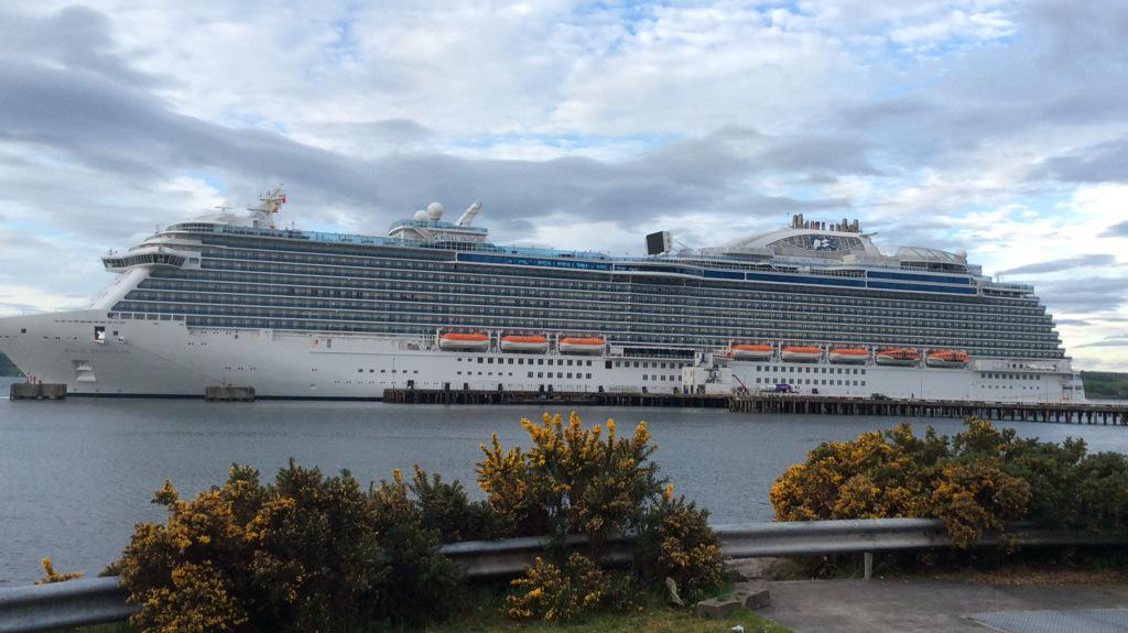 Good morning welcome to the Royal Princess in Invergordon, #invergordon, #cruise , #shipsinvrgrdon, #princesscuise http://t.co/obvCQaPWYH